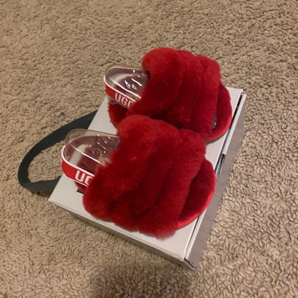 Ugg Fluff Yeah Slides